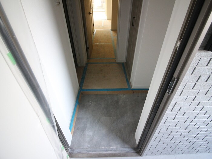 物件内観写真15　(玄関)