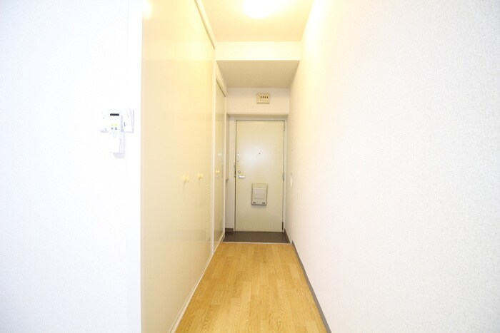 物件内観写真21　(廊下)