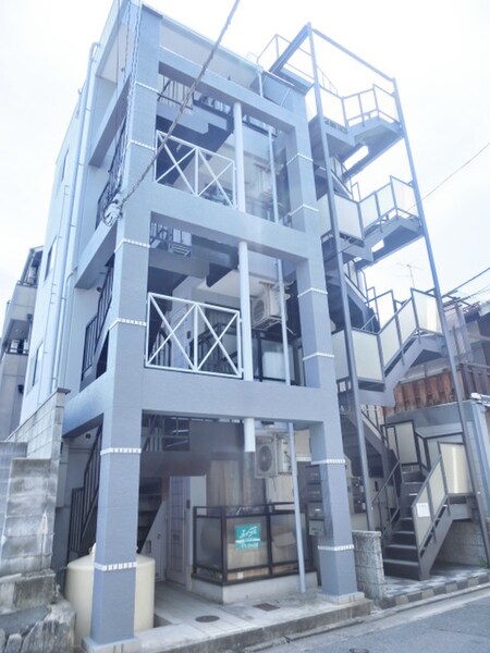 プチフ－ル木津屋橋外観写真