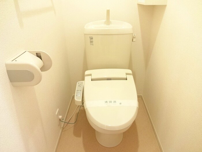 物件内観写真8　(トイレ)