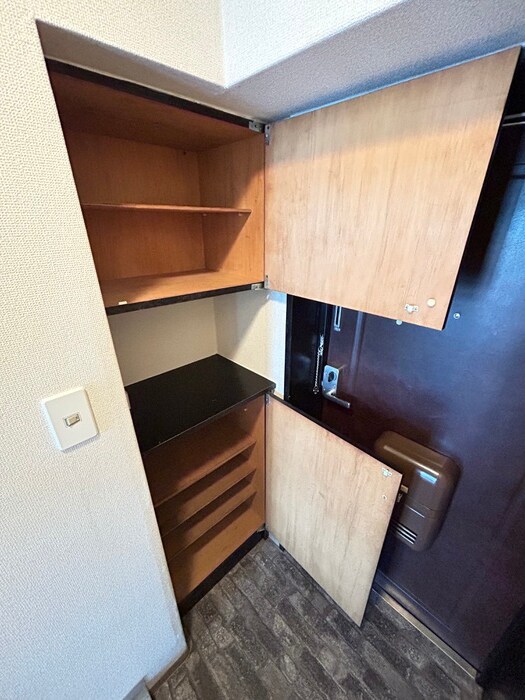 物件内観写真16　(靴箱)