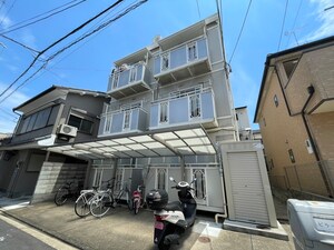 ビラージュ深草外観写真