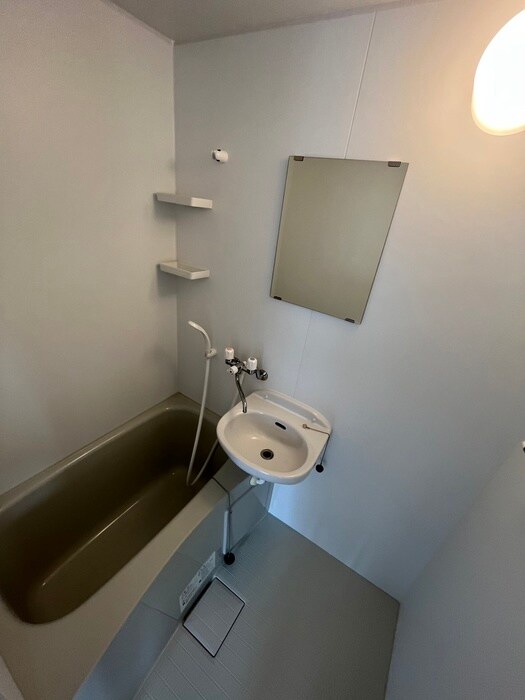 物件内観写真8　(バス／シャワールーム等)