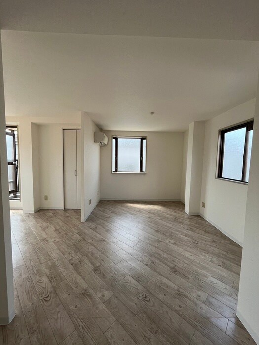 物件内観写真11　(居室)