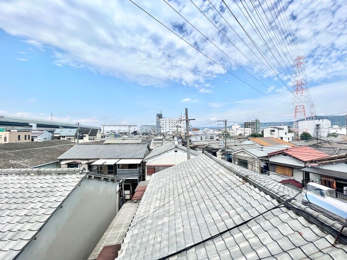 物件内観写真11　(室内からの展望)