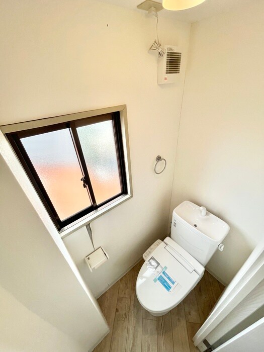 物件内観写真15　(トイレ)