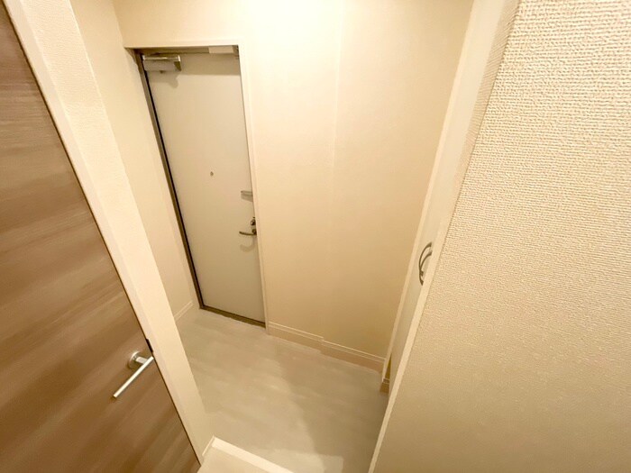 物件内観写真19　(玄関)
