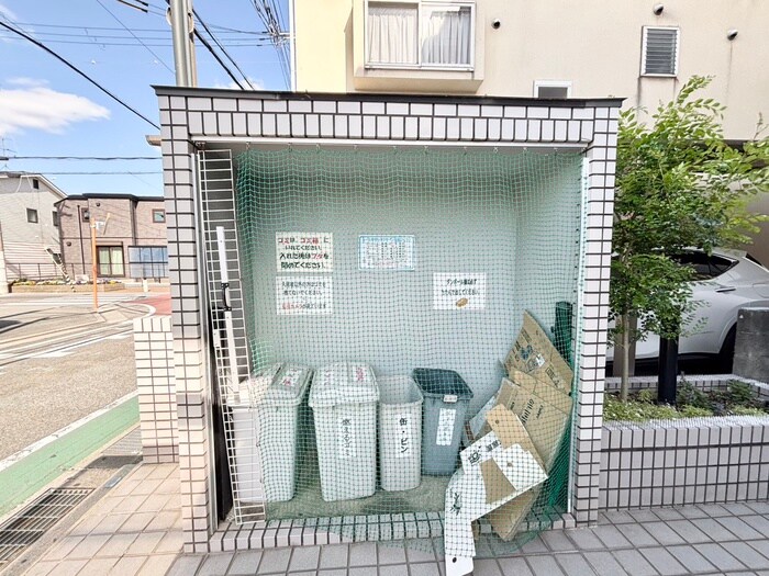 物件外観写真6　(建物設備)