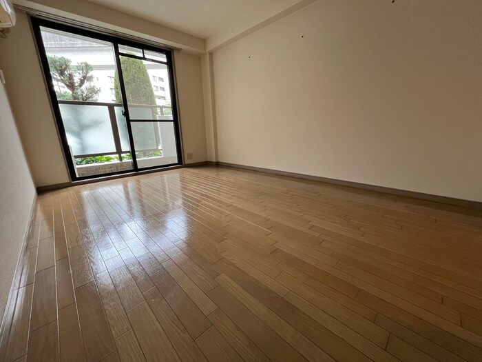 物件内観写真22　(居室)