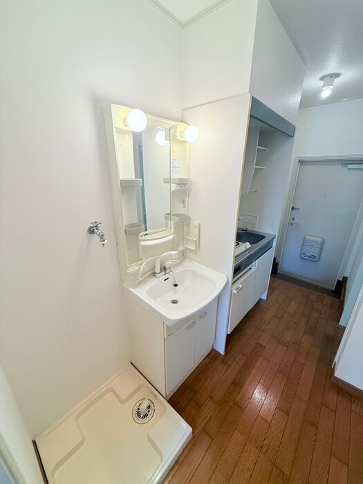 物件内観写真12　(洗面)