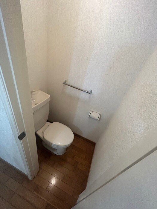 物件内観写真15　(トイレ)