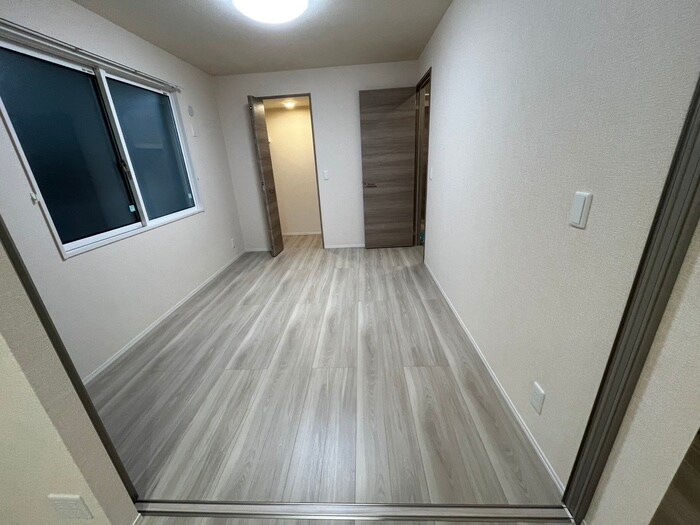 物件内観写真8　(居室)