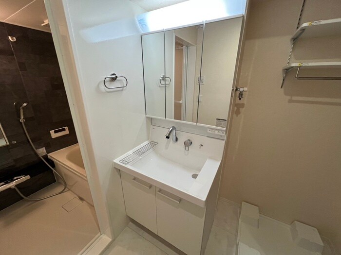 物件内観写真10　(洗面)