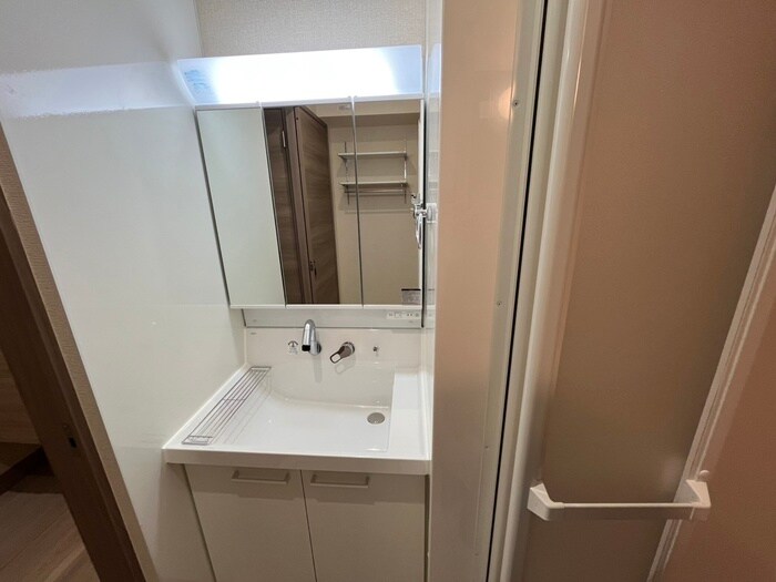 物件内観写真12　(洗面)