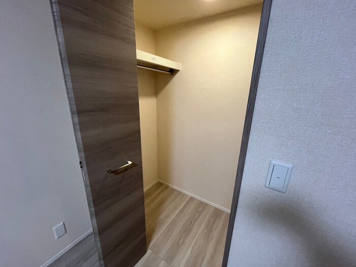 物件内観写真12　(収納)