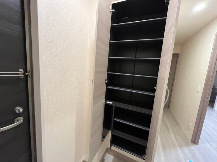 物件内観写真17　(靴箱)