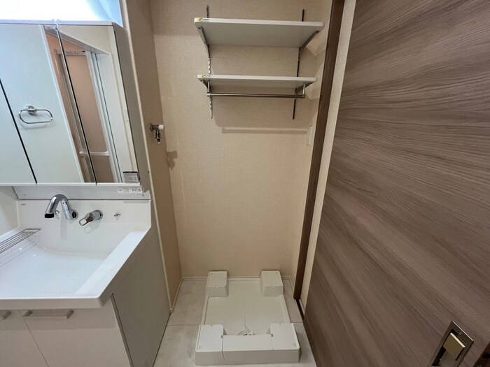 物件内観写真17　(洗濯機置場)