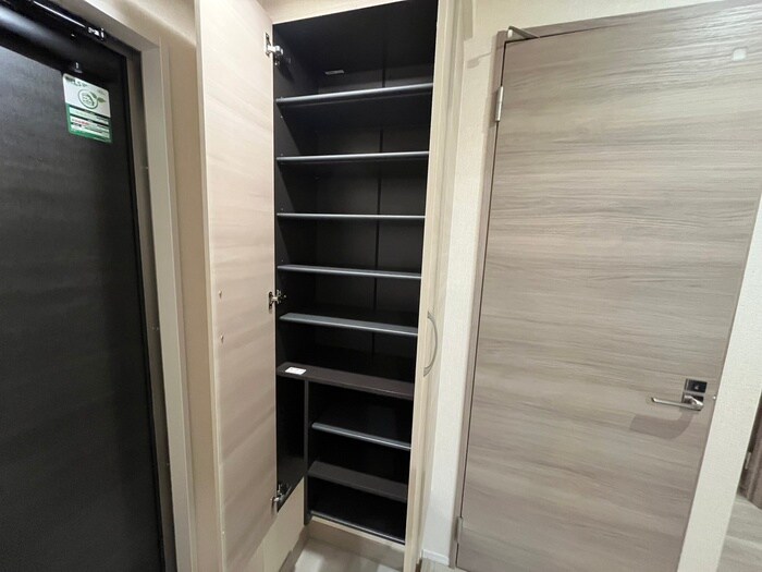 物件内観写真18　(靴箱)