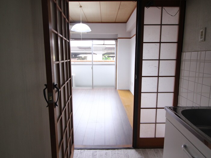 物件内観写真14　(廊下)