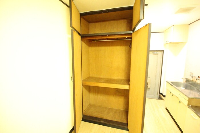 物件内観写真11　(収納)
