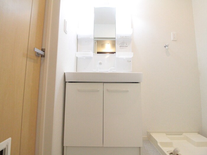 物件内観写真11　(洗面)