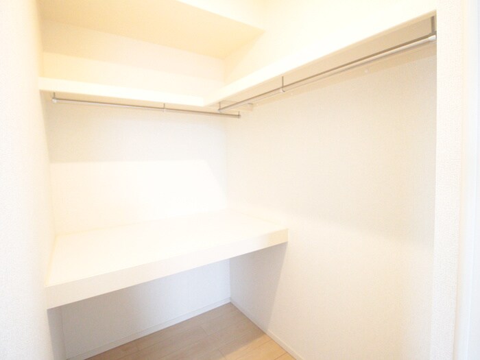 物件内観写真17　(収納)