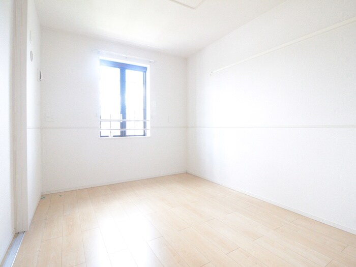 物件内観写真21　(居室)