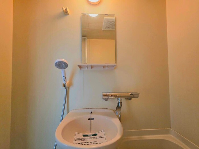 物件内観写真13　(洗面)