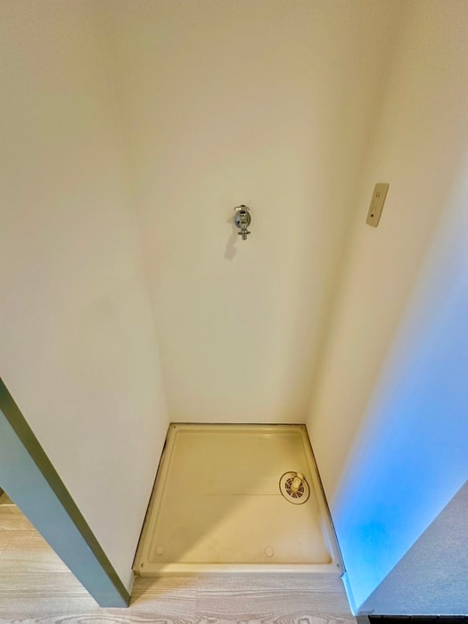 物件内観写真16　(洗濯機置場)