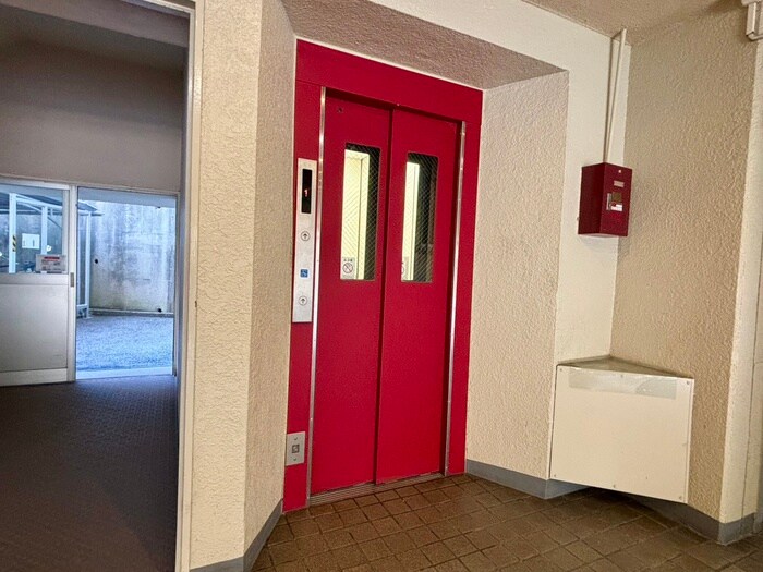 物件外観写真4　(建物設備)