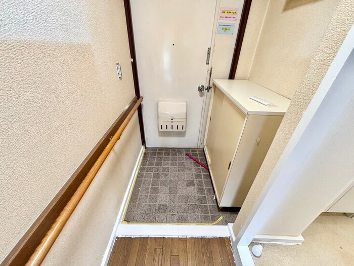 物件内観写真14　(玄関)