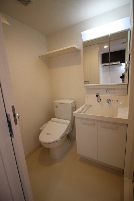 物件内観写真8　(洗面)