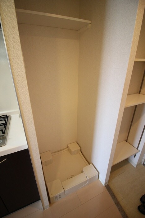 物件内観写真19　(洗濯機置場)