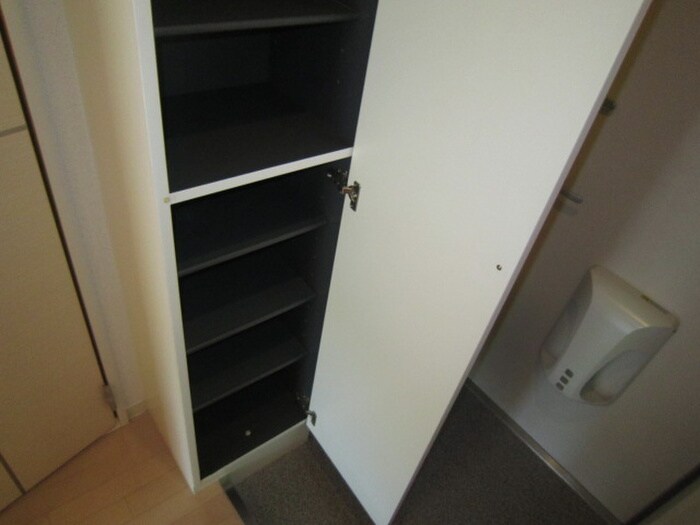 物件内観写真13　(靴箱)