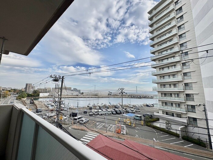 物件内観写真12　(室内からの展望)