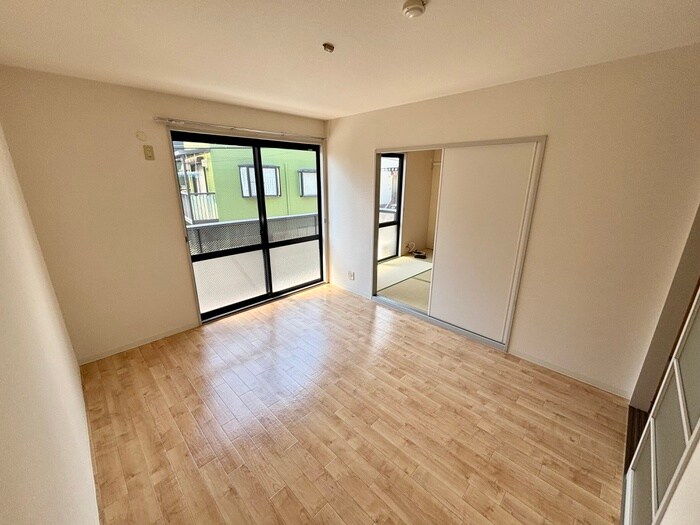 物件内観写真7　(居室)