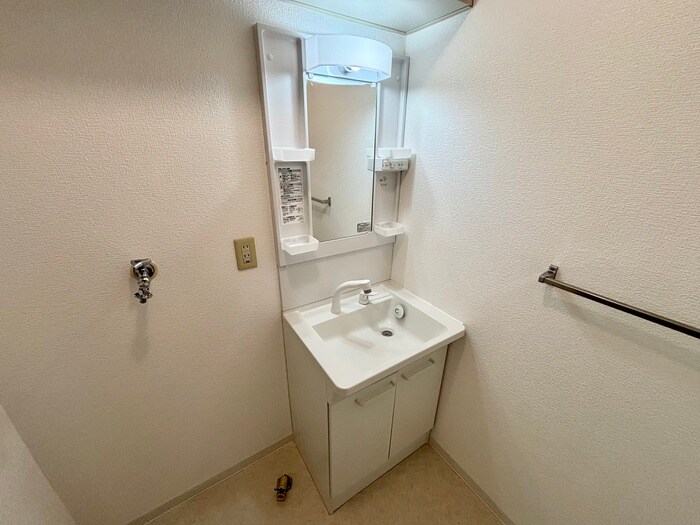 物件内観写真11　(洗面)