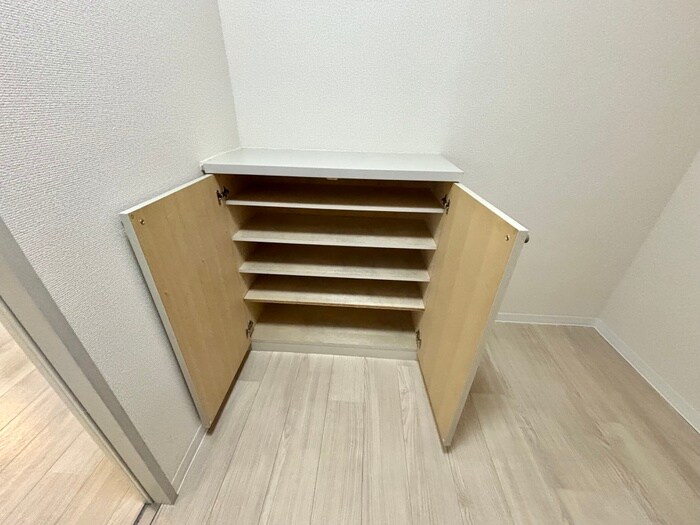 物件内観写真15　(靴箱)