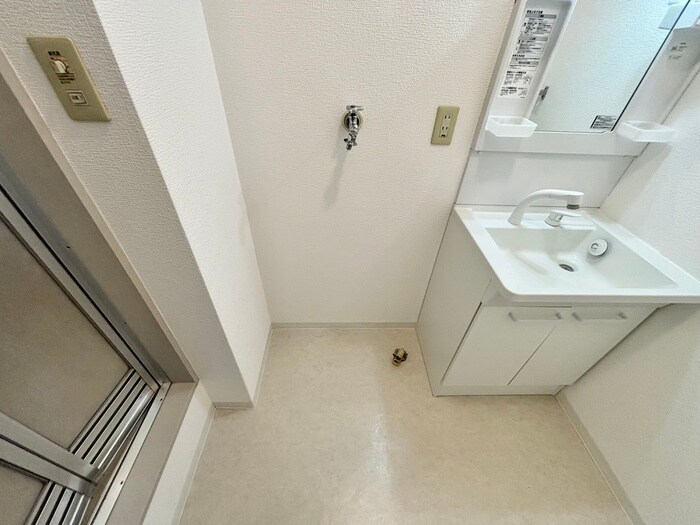 物件内観写真19　(洗濯機置場)