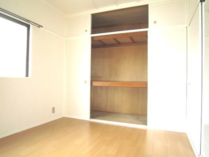 物件内観写真12　(居室)