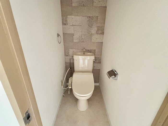 物件内観写真9　(トイレ)