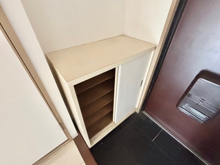 物件内観写真15　(靴箱)