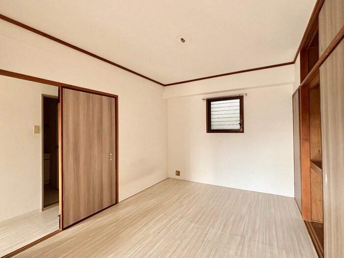 物件内観写真18　(居室)