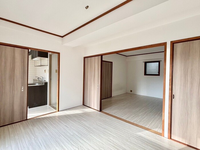 物件内観写真19　(居室)