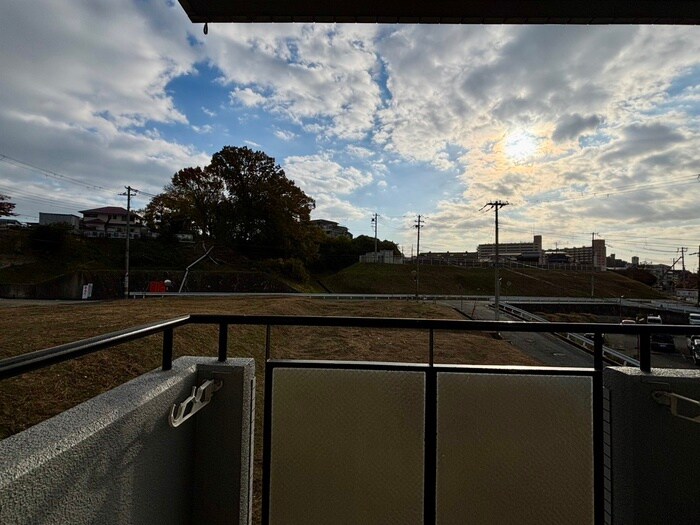 物件内観写真22　(室内からの展望)