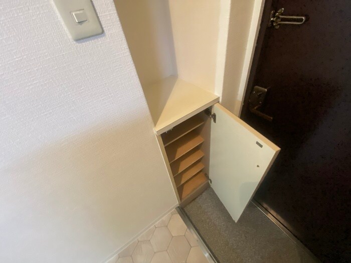 物件内観写真17　(靴箱)
