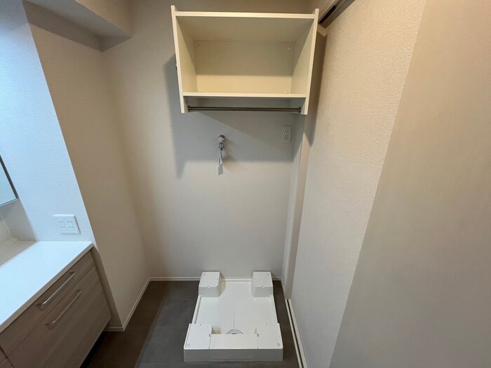 物件内観写真18　(洗濯機置場)