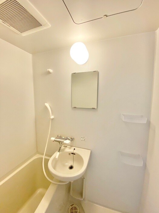 物件内観写真11　(洗面)