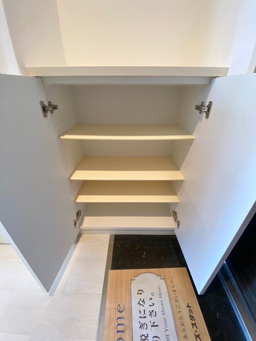 物件内観写真19　(靴箱)