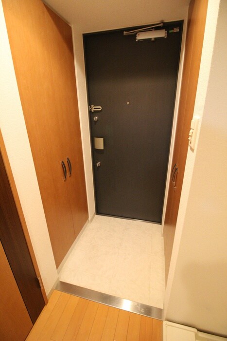 物件内観写真15　(玄関)